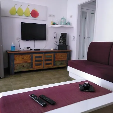 2 Calle Azucenas Apartment