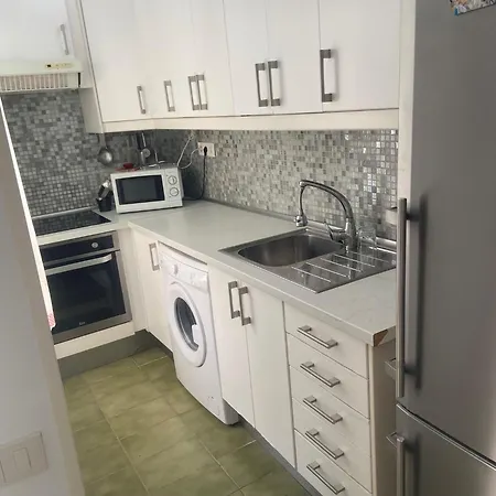 2 Calle Azucenas * Playa Del Aguila (Las Palmas)